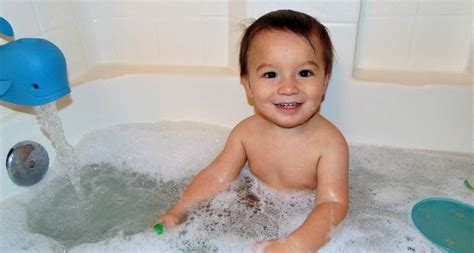 Omg The 7 Must Have Bath Time Essentials For Your Baby Ever