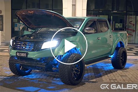 Modified Nissan Navara Looks Mean On 33 Inch Tires Carbuzz