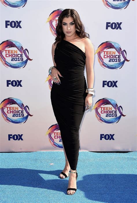 Lauren Jauregui Arrives On The Blue Carpet At Foxs Teen Choice Awards