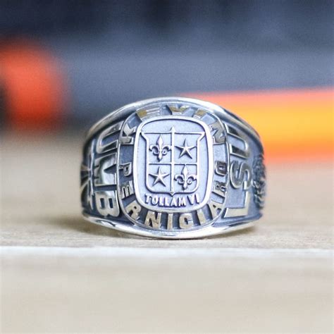 Custom Class Rings Design Your Own College Class Ring