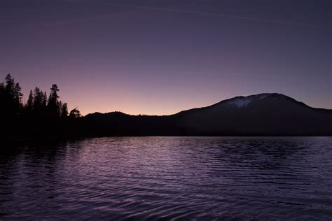 Diamond Lake At Sunset With Mt Bailey Oregon Lake Diamond Lake The
