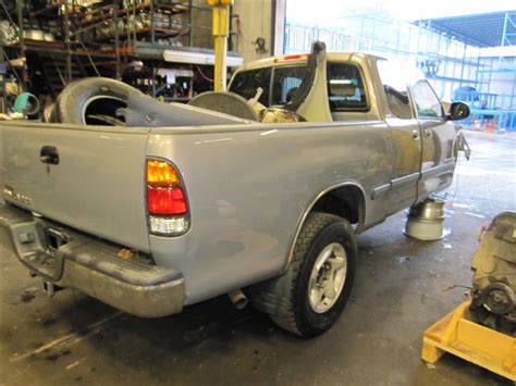 Parting out a 2002 Toyota Tundra - Stock # 100507 . - Tom's Foreign