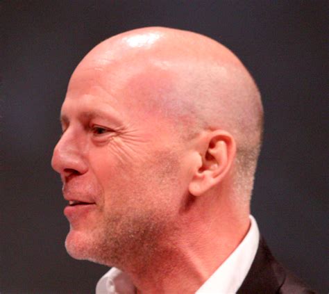 Filebruce Willis Comic Con 2010 Croppedpng Wikimedia