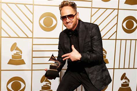 Alumnus Tobymac Wins Big At 58th Grammy Awards Liberty News