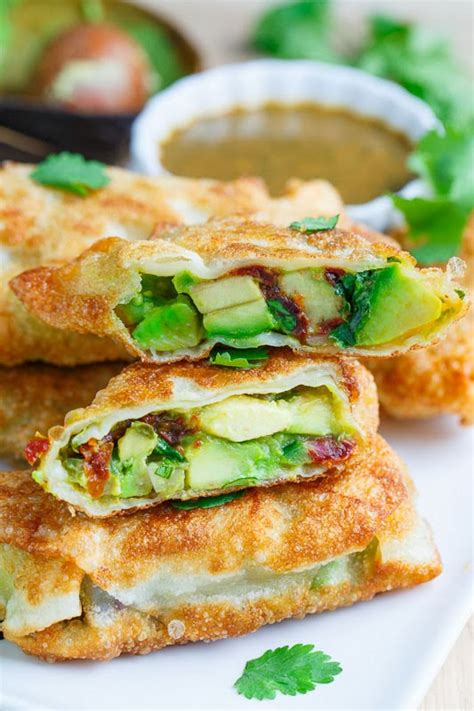 These egg rolls are the perfect appetizer, i mean, if you are an avocado fan, you will go nuts for them. Cheesecake Factory Avocado Egg Rolls - Closet Cooking