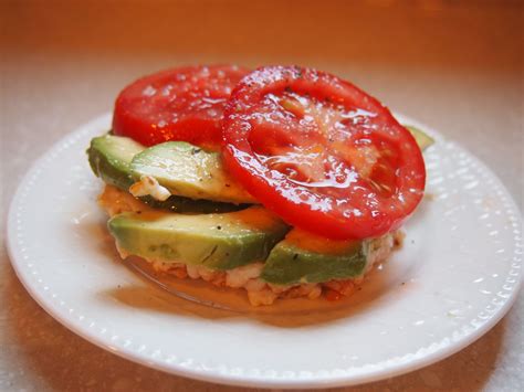 Mid Morning Snack Idea 5 Avocado Hummus And Tomato On A Brown Rice
