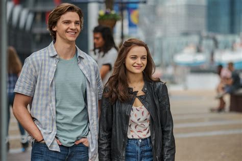 ‘the Kissing Booth 2 Review Netflixs Ya Hit Gets A Sweeter Sequel Indiewire
