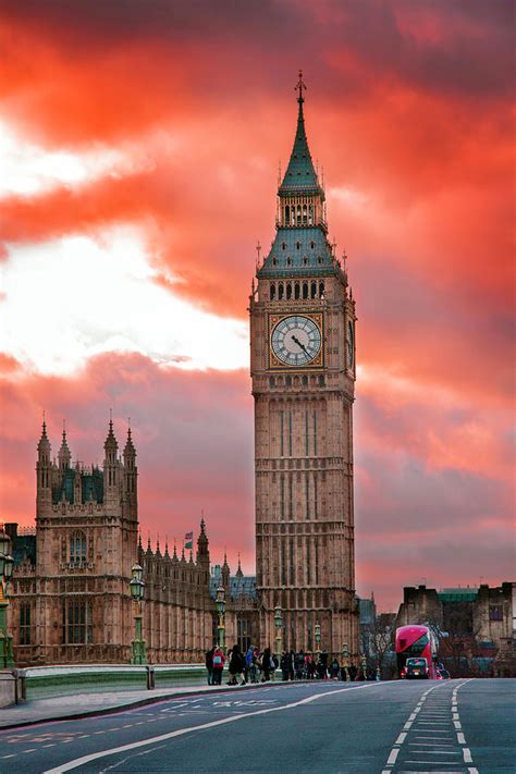 Big Ben In London And Beautiful Sunset Clouds In The City Of London