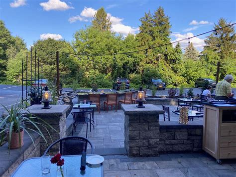 Lake Oswego Restaurants Outdoor Seating Rayna Aldrich