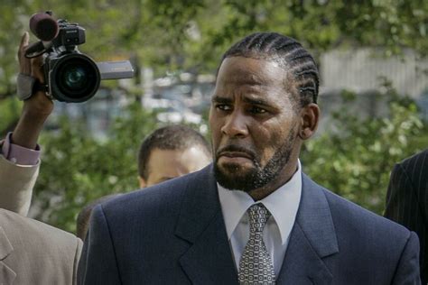 r kelly fate now in jury s hands at sex trafficking trial los angeles times