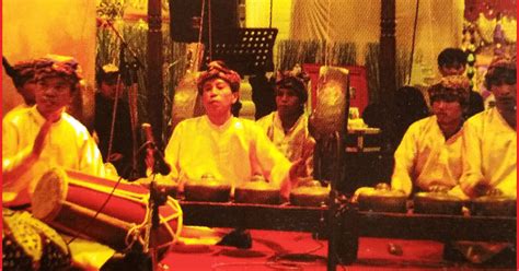Indonesia adalah negara yang mempunyai banyak sekali budaya, ada rumah adat, makan adat, dan tak lupa yaitu alat musik dan yang mau kita bahas kali ini adalah alat musik bengkulu. Alat Musik Tradisional Daerah Lampung Lengkap, Gambar dan Penjelasannya - Seni Budayaku