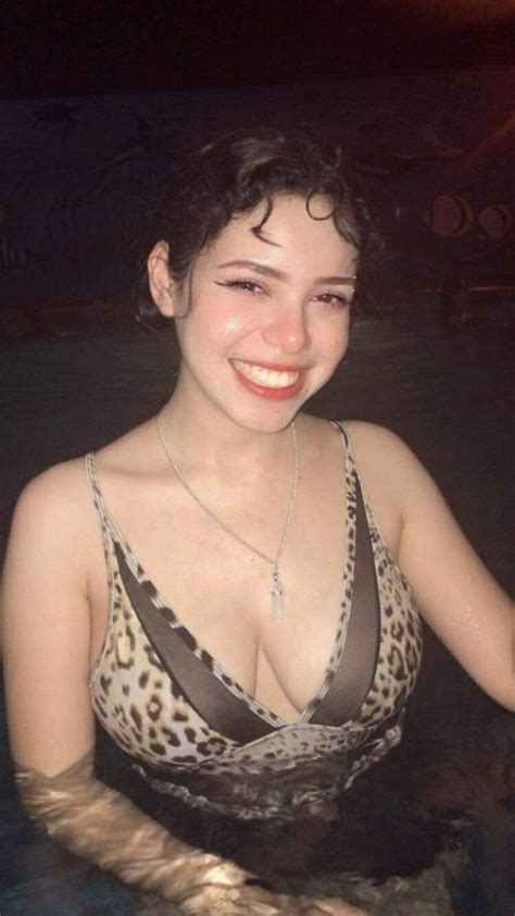 Lizzy Greene Nude Selfie Hot Gifs Pics Sex Cherrygif The Best Porn