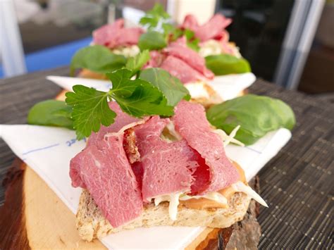 Reuben and rachel arnold zwickys blog. Neue Ess-Erfahrung im Fody's Leimen: Das „Rachel"-Pastrami ...
