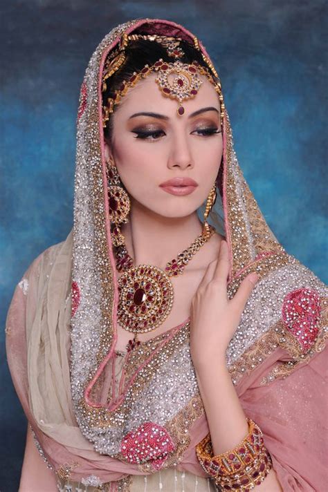 Roops Collection Bridal Jewellery Trends 2011 In Pakistan