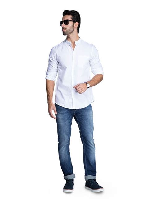 I bought a medium, fits perfectly and even has a little extra room up top for me. Mens Clothing: Buy Mens Clothing Online at Low Prices in ...