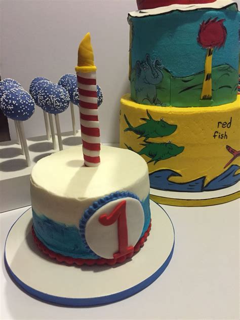 Dr Seuss First Birthday Smash Cake And Cake Pops Cake Cake Pops