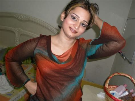 Pakistani Girls Beautiful Ladies From Islamabad Lahore And Karachi