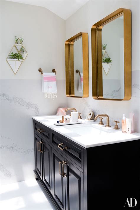 Even in small bathroom spaces, a large mirror can be used successfully. 12 Bathroom Mirror Ideas for Every Style | Architectural ...