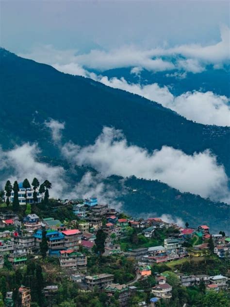 9 Beautiful Places To Visit In Darjeeling Swarnab Dutta