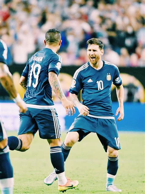 Скачай live soccer tv для iphone и android. Lionel Messi dans la Copa America 2016 Centennial: 5 buts. 4 passes. 4 jeux. final. D'une autre ...
