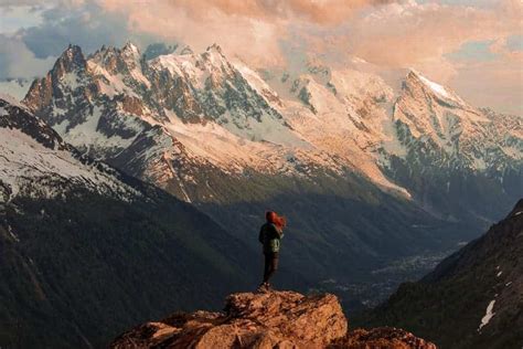 How to move a safe alone. Is Hiking Alone Safe? The Complete Guide For A Solo Hike