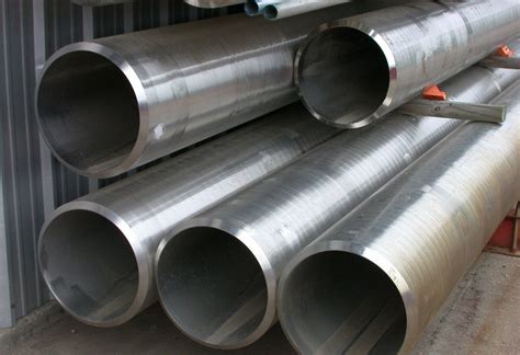 Seamless Pipes And Tubes Ss Seamless Pipes Alloy Steel Seamless Tubes Manufacturers And Suppliers