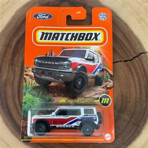 2022 Matchbox 2021 Ford Bronco Red White Blue Super Chase With