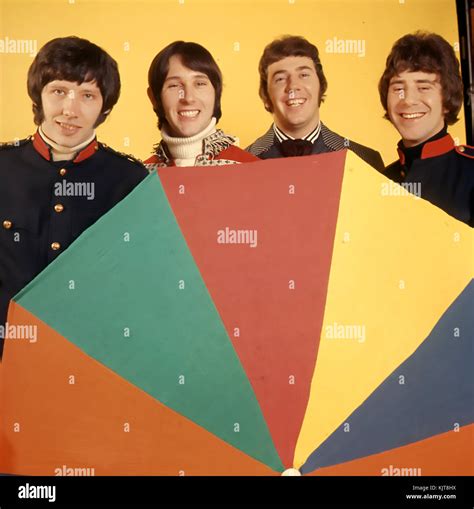 Die Englische Popgruppe Tremeloes Im Jahr 1967 Von Links Rick West