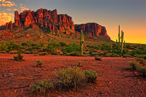 Desert sunset with mountain near Phoenix, Arizona, USA - Custom Wallpaper