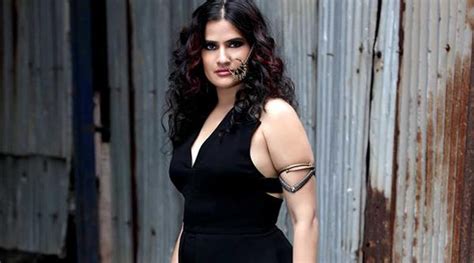 Sona Mohapatra Calls It A Shame That Some Bollywood Actors Can Barely Speak In Hindi