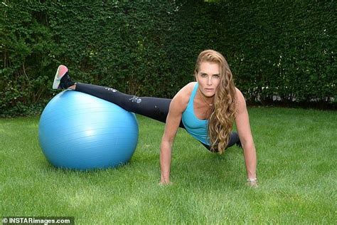 Brooke Shields Shows Off Athletic Physique As She Works Out Brooke