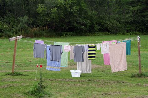 Image Gallery Outdoor Clothesline