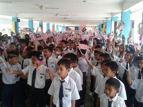 Doa penutup biasanya dipanjatkan setelah selesai ibadah untuk melengkapi doa pembuka pertemuan dalam suatu forum, seperti ibadah di gereja, misalnya. SK TANJUNG GELAM: MAJLIS PELANCARAN DAN PENUTUP BULAN ...