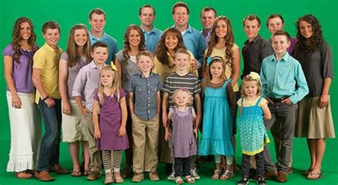 Jill duggar and jessa duggar of 19 kids and counting have been reported to be feuding over social media and who should have gotten married first, but there's another reason these newlyweds are. Jill Duggar gets her first kiss at the altar