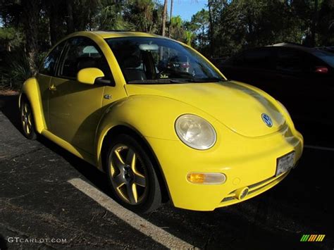 2002 Yellow Volkswagen New Beetle Special Edition Double Yellow Color