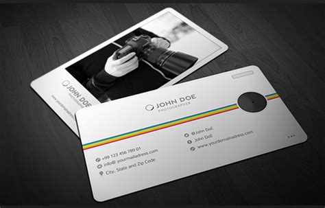 You can find part one here. 40 Creative Photography Business Card Designs for Inspiration