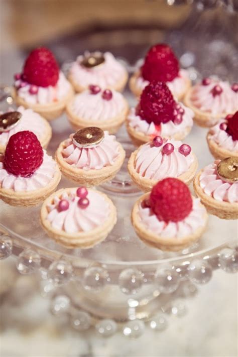 Plus, get more great fall dessert recipes and more miniature desserts for. The Hottest 2015 Wedding Trend: 30 Delicious Mini Desserts - Weddingomania