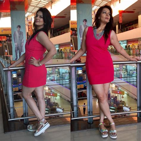 Falguni Rajani Hot Legs Showing Photos Actress World