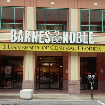 Je zit vlak achter international drive! Barnes and Noble at UCF - Bookstores - 4201 East Plaza Dr ...