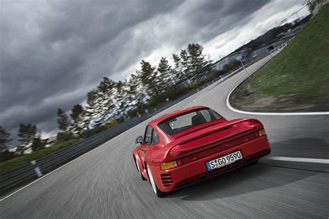 Porsche 959 Rear موقع ويلز الأرشيف