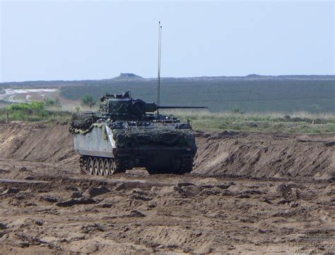 ypr 765 pantser rups infanterie pri landmachtspotters militaire voertuigen pantservoertuig ypr 765