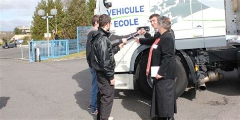 Un Nouveau Camion Au Lyc E