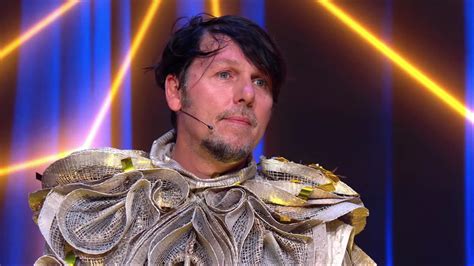 Facebook gives people the power to share and makes the world. Jan Dulles blikt terug op The Masked Singer-avontuur | RTL ...