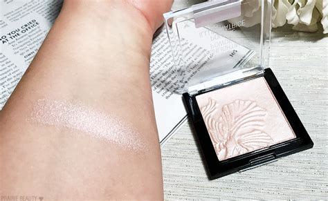 Review Wet N Wild Megaglo Highlighting Powder In Blossom Glow