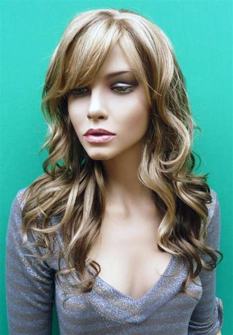 Long brown hair painted with sweet caramel blonde hues in a smooth transition is always flattering on a fair to neutral skin tone. Blonde Highlights In Brown Hair Pictures - Inofashionstyle.com
