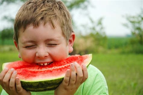 10 Health Benefits Of Watermelon That Make It The Perfect Summer Fruit