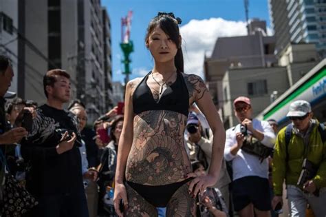 Sanja Matsuri Festival Yakuza Day In Pictures Matsuri Festival Japanese Festival Yakuza Girl