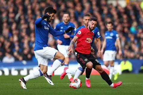 Angel di maria membawa mu unggul di babak pertama. Mu Vs Everton - Everton vs Manchester United: Confirmed ...