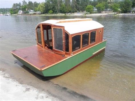 Mini Pontoon Houseboat