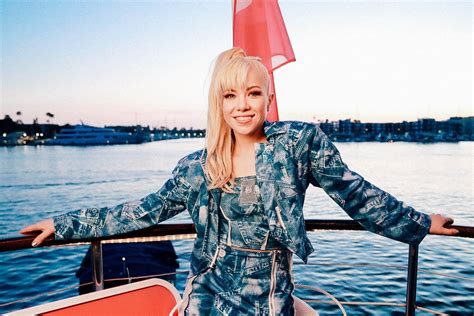 Carly Rae Jepsens New Album Dedicated Reviewed The Queen Of